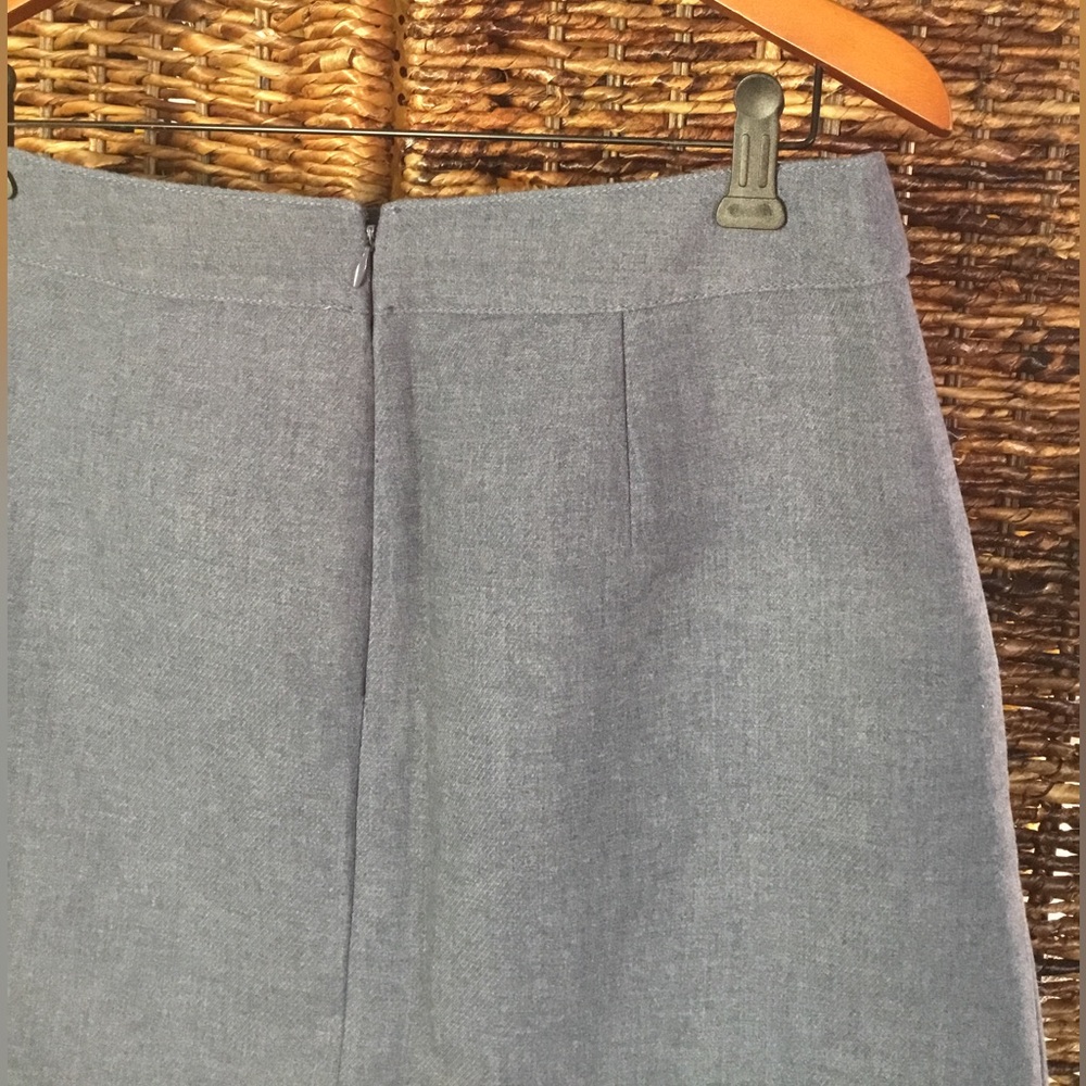 GAP - Picture 5 of 16